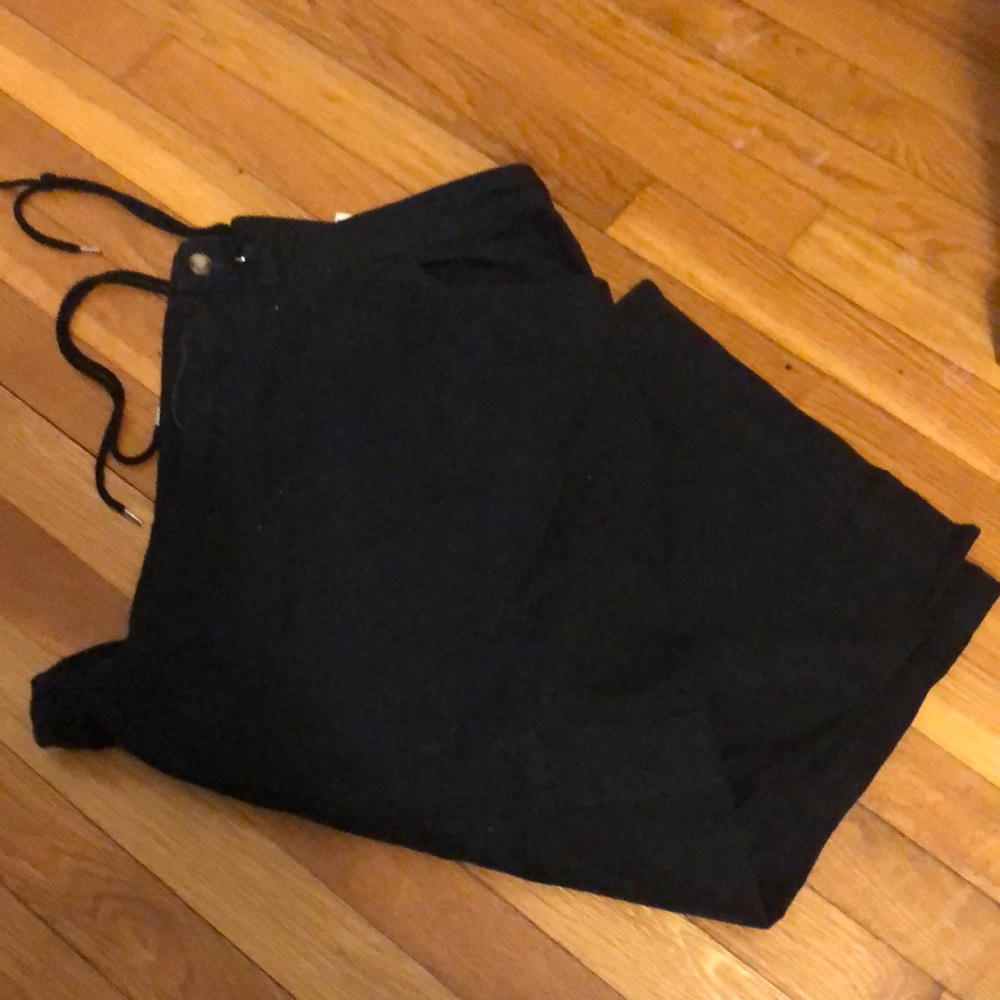 White Stag cotton capri black size 22W